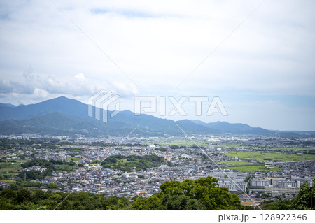 夏の湘南平からの眺め 平塚市 伊勢原市 7月 128922346