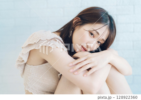 ビューティー　スキンケアイメージ　 128922360