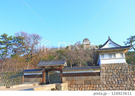香川県丸亀市、丸亀城の風景 香川県丸亀市、丸亀城の風景 128923611
