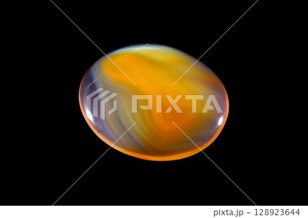 アゲート 自然が描く模様 128923644