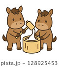 かわいい馬が餅つきをしているお正月イラスト 128925453