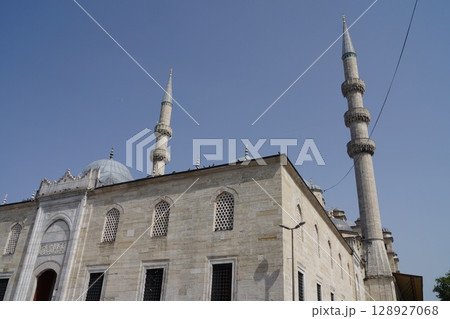 トルコ イスタンブールのイエニ･モスク 128927068
