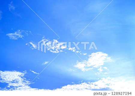 青空と雲イメージ 128927194