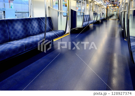 千代田線16000系 車内 千代田線16000系 車内 128927374