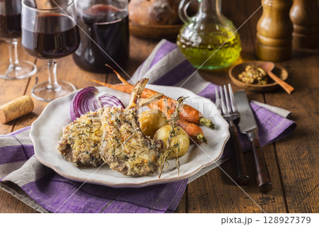 ラムチョップの香草パン粉焼き 128927379