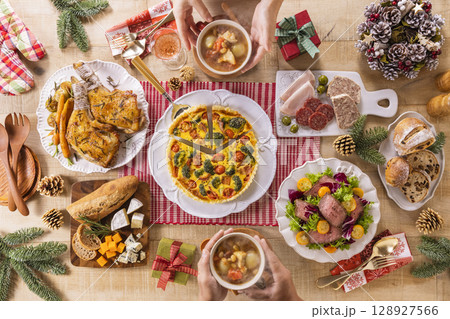 いつもの食卓 クリスマス 128927566