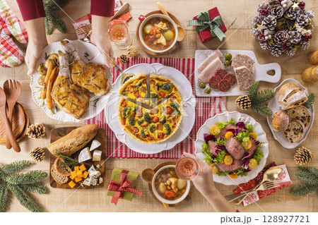 いつもの食卓 クリスマス いつもの食卓 クリスマス 128927721