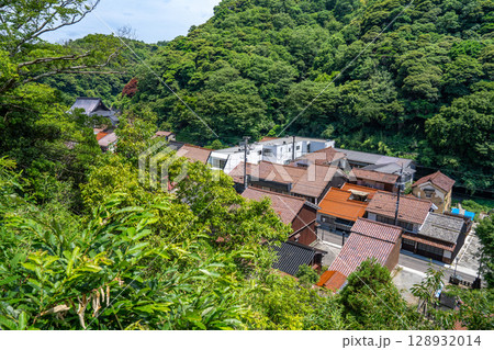 【世界遺産 石見銀山遺跡とその文化的景観】【重伝建】温泉津　龍御前神社から見た街並み2　島根県大田市 128932014
