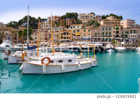 Puerto de Soller Port of Mallorca with lllaut boats Puerto de Soller Port of Mallorca with lllaut boats 128935681