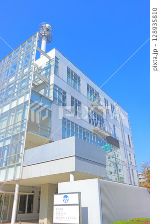 愛知県名古屋市、西区役所の風景 128935810