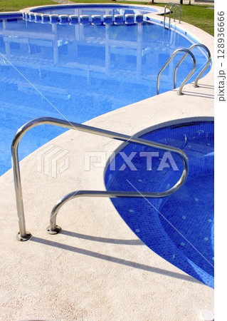 jacuzzi outdoor blue swimming pool 128936666