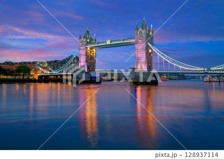 London Tower Bridge sunset on Thames river 128937114