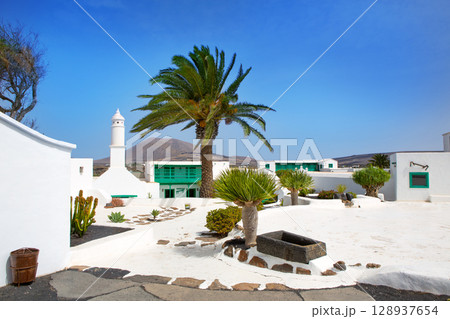 Lanzarote san Bartolome monumento Campesino Lanzarote san Bartolome monumento Campesino 128937654