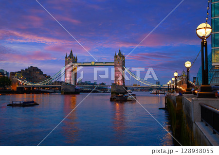 London Tower Bridge sunset on Thames river London Tower Bridge sunset on Thames river 128938055