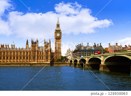 Big Ben London Clock tower in UK Thames 128938063