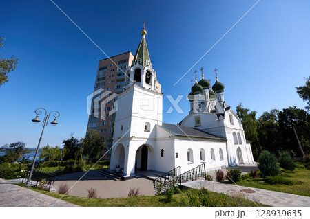 Morning Sunlight on Assumption Church in Nizhny Novgorod 128939635
