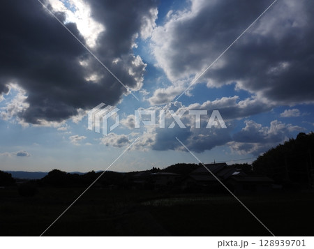 朧げな空 朧げな空 128939701