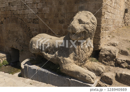 北キプロス・トルコ共和国のファマグスタにあるオセロ城のライオン像の写真 128940989