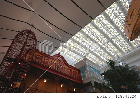 ジブリパーク、ジブリの大倉庫の風景【愛知・長久手市】 128941224