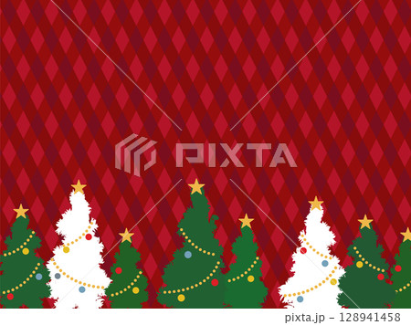 雪が降る、クリスマスツリーのフレームデザイン。クリスマスカラーのチェック柄の背景素材。 128941458