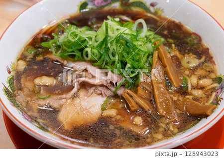 伍福軒の背脂黒醤油ラーメン 伍福軒の背脂黒醤油ラーメン 128943023