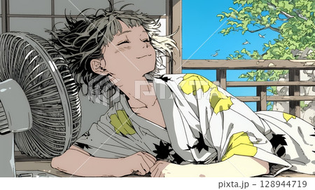 暑い夏の昼下がり、扇風機にあたって涼んでいる若い女性