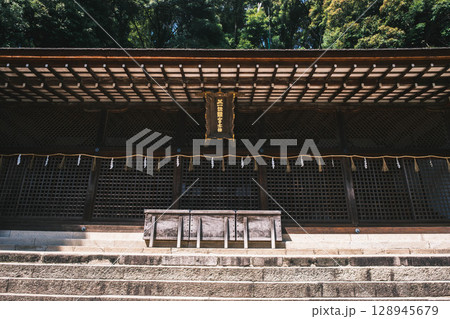 [宇治上神社／宇治神社]京都　世界文化遺産の歴史深い風景 128945679