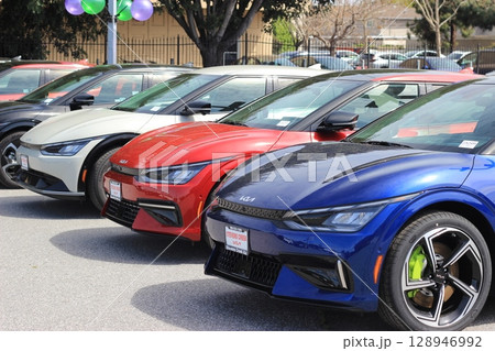 アメリカ市場で販売される韓国車KIA・Hyundaiの外観写真 128946992