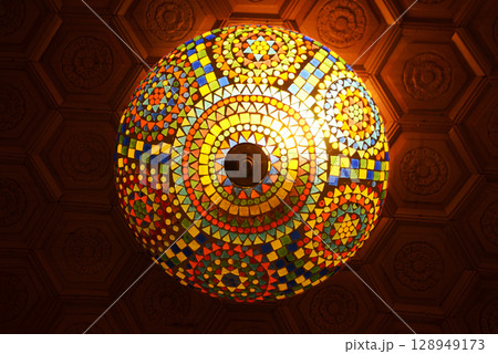 Light from luxury lamp ceiling in the hotel room. Light from luxury lamp ceiling in the hotel room. 128949173
