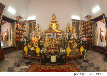 The golden sitting Buddha statue is made of bronze and is enshrined in Wat Phra Chetuphon Wimonmangklaram or Wat Pho is popular with both Thai and foreign tourists. 128949905