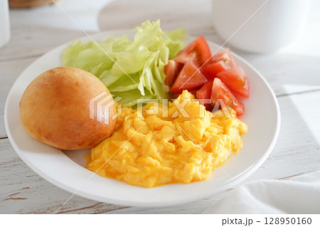 朝食 128950160