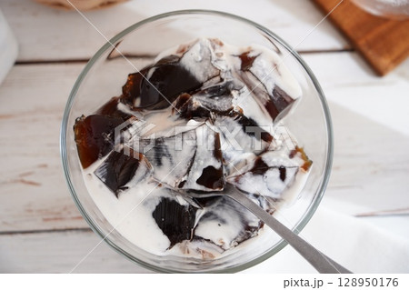 コーヒーゼリー 128950176