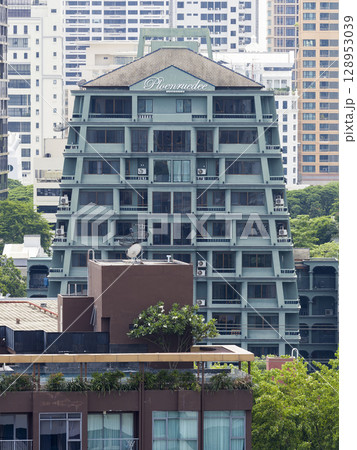 タイ・バンコク中心部のアパート / Ploenruedee Residence, Bangkok 128953039