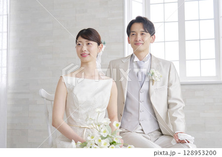新郎新婦　ポートレート 128953200