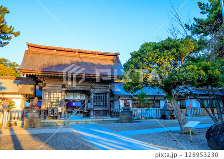 秋の大洗磯前神社 茨城県大洗町 秋の大洗磯前神社 茨城県大洗町 128953230