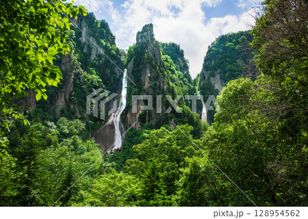 層雲峡　銀河の滝と流星の滝 128954562