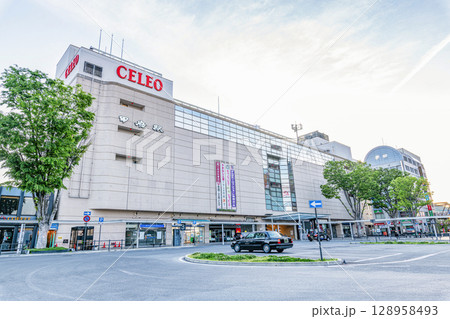 山梨県甲府市 快晴のJR甲府駅南口 山梨県甲府市 快晴のJR甲府駅南口 128958493