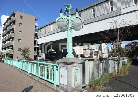 新馬場 街並み 新馬場 街並み 128961605