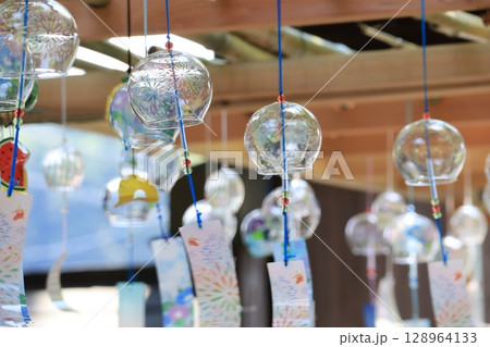 涼しげな風鈴 涼しげな風鈴 128964133