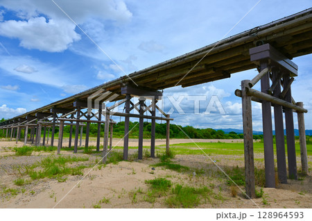 流れ橋 木造橋 八幡市 流れ橋 木造橋 八幡市 128964593