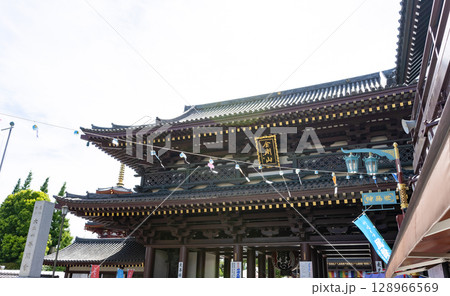 神奈川県川崎市　川崎大師の風鈴市　 128966569