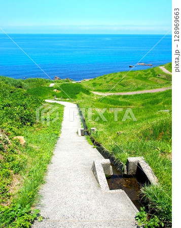 白米千枚田の棚田 128969663