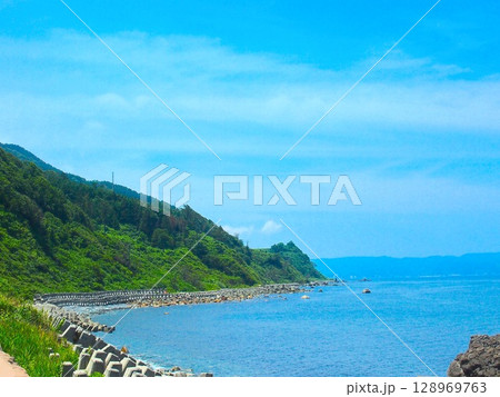 能登半島の海 128969763