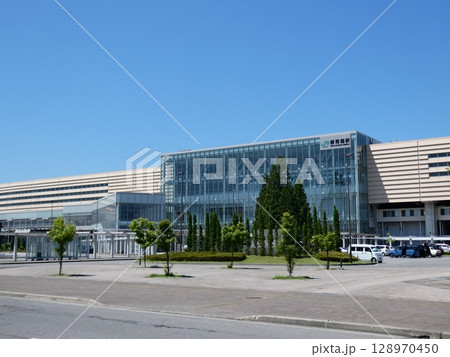 新青森駅（青森市） 128970450