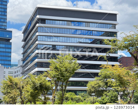 積水化学工業本社が入る堂島関電ビル（大阪市北区西天満） 128973014