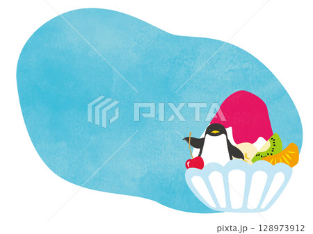 フルーツ盛りのいちごかき氷とペンギン 128973912
