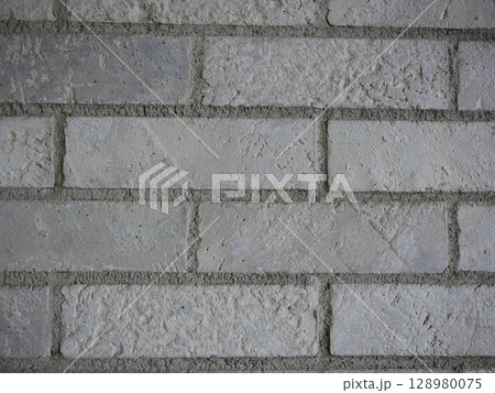 コンクリートの壁　ブロックの壁　造形物の中にも魅力がある。　コピースペース 128980075