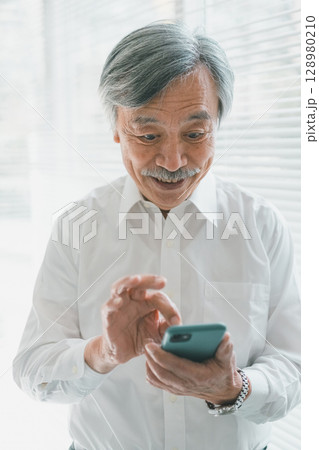 80 year olds 128980210