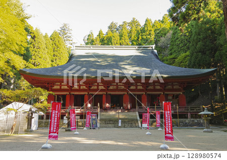 比叡山延暦寺西塔 釈迦堂の全景 比叡山延暦寺西塔 釈迦堂の全景 128980574
