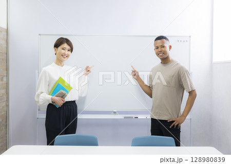 英会話教室 128980839